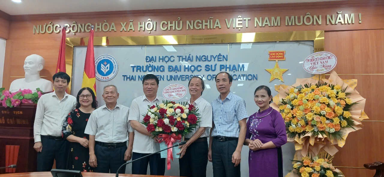 Hội Cựu giáo chức Trường Đại học Sư phạm - Đại học Thái Nguyên chính thức trở thành thành viên trực thuộc Trung ương Hội Cựu giáo chức Việt Nam