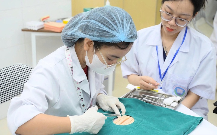 Đại học Y Hà Nội công bố 272 thí sinh trúng tuyển thẳng năm 2025