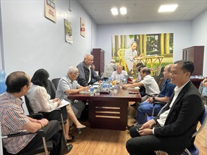 Thường trực Trung ương Hội Cựu giáo chức Việt Nam thăm và làm việc với Tạp chí giáo chức Việt Nam