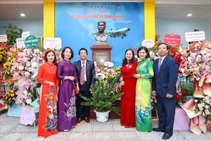 Trường Tiểu học Vũ Xuân Thiều: Kỷ niệm ngày Nhà giáo Việt Nam và đón nhận bằng khen của Thành phố Hà Nội