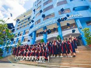 NHẬN THỨC CỦA SINH VIÊN VỀ MÔ HÌNH LỚP HỌC ĐẢO NGƯỢC  NHẰM NÂNG CAO MỨC ĐỘ TƯƠNG TÁC TRONG HỌC TẬP CỦA SINH VIÊN NĂM THỨ NHẤT CHUYÊN NGÀNH TIẾNG ANH TẠI ĐẠI HỌC BÁCH KHOA HÀ NỘI