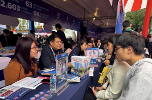 Tuyển sinh đại học 2025: Cần đồng bộ cách quy đổi chứng chỉ ngoại ngữ