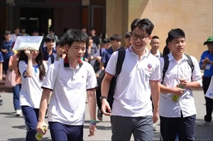 Đề Toán vào lớp 10 chuyên Khoa học Tự nhiên gây tranh cãi vì quá khó