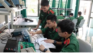 ĐỔI MỚI PHƯƠNG PHÁP TỰ HỌC CỦA HỌC VIÊN  Ở NHÀ TRƯỜNG QUÂN ĐỘI TRONG KỶ NGUYÊN SỐ