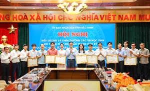 Tỉnh Bắc Ninh tổ chức tôn vinh tài năng trẻ, thưởng hơn 1,3 tỷ đồng cho học sinh đạt giải Olympic quốc tế và khu vực
