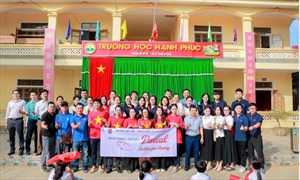 Hành trình thắp lửa: PASCAL CHIA SẺ GIỮA TÀN TÍCH BÃO LŨ NGHỆ AN