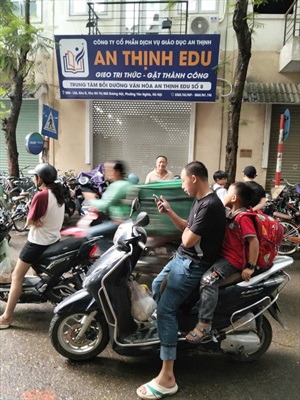 Yên Nghĩa - Hà Nội: Nhiều giáo viên Trường TH, THCS Yên Nghĩa bị phản ánh tham gia dạy thêm tại trung tâm tư?