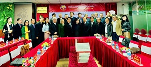 PHÂN TÍCH CÁC HÌNH ẢNH ẨN DỤ VỀ MÙA  TRONG TRUYỆN KIỀU CỦA NGUYỄN DU