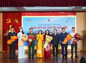 Hà Nội: Giao lưu “Sinh viên với tình yêu biển, đảo” tại Trường ĐH Khoa học Tự nhiên