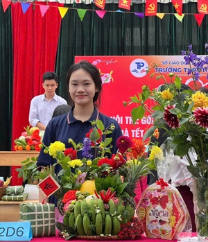 Hà Nội: Trường THPT Tiền Phong tổ chức hội thi: “Gói bánh chưng và bày mâm ngủ quả” Chào Xuân Bính Ngọ năm 2026