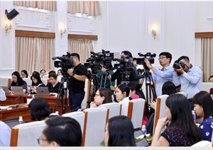 Bộ GD&ĐT thông tin sau 2 ngày thi tốt nghiệp THPT năm 2026: Kỳ thi diễn ra an toàn, nghiêm túc.